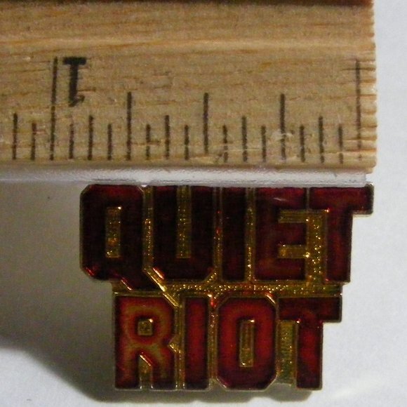 QUIET RIOT Pin, 80's Tie-tack, Hat pin, Vintage - Picture 2 of 6